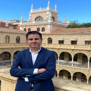 Dr. Alberto